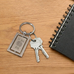 Llavero rectangular giratorio